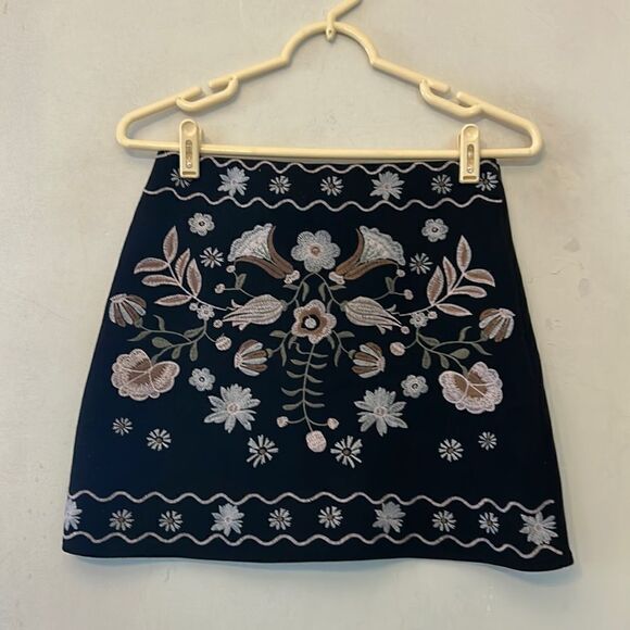 altar’d State black floral embroidered mini skirt Size S - Picture 1 of 10